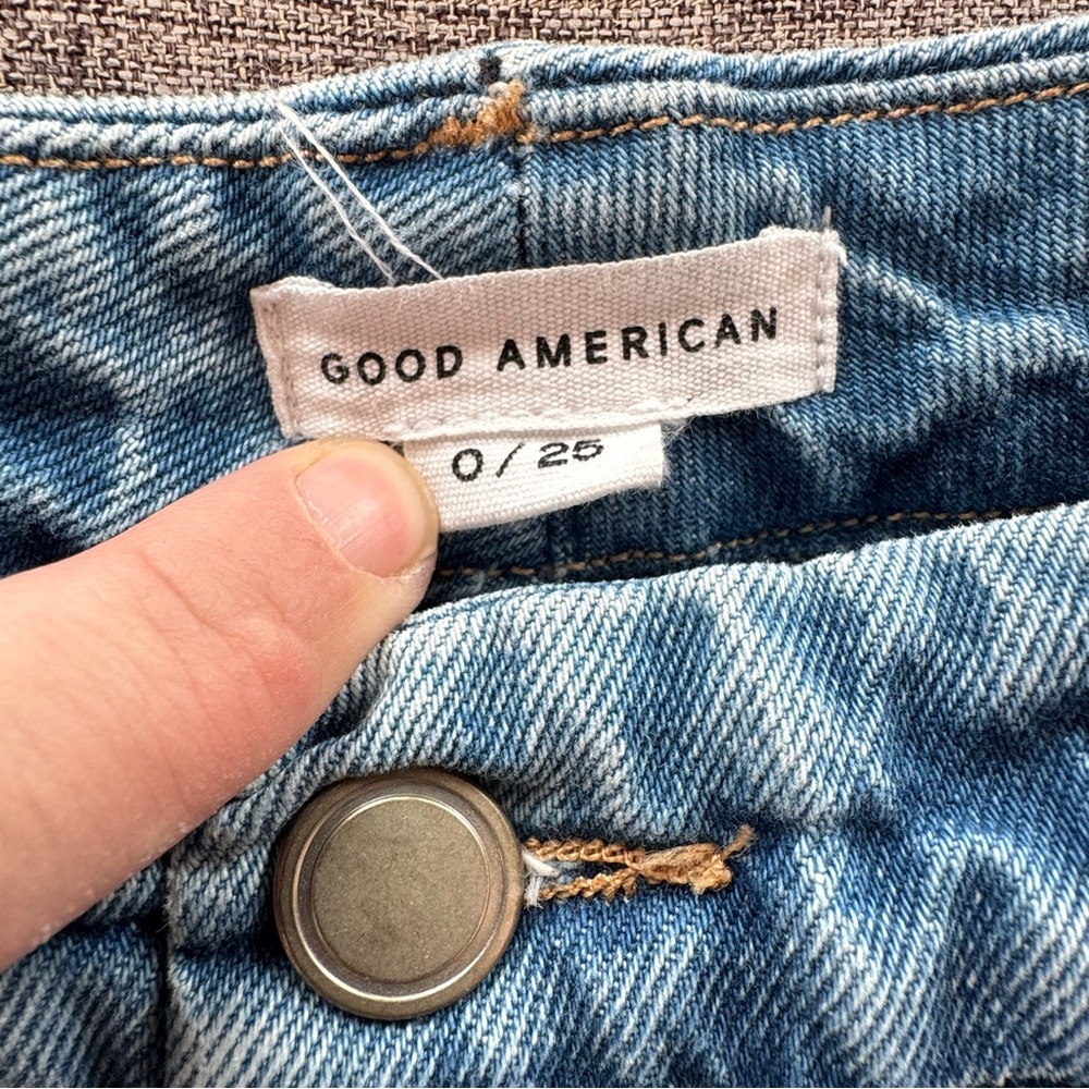 Good American Good Girlfriend Straight Leg Jeans Frayed Size 0/25 - Picture 5 of 7
